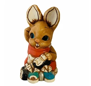 #3404 Woodlander Mereside Art Stoneware Cobbler , Bunny fixing shoes, 3 1/2 x 2 - Picture 1 of 7
