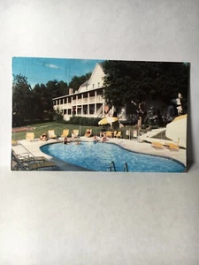 Evergreen Beach Motel Swimming Pool Ephraim Wisconsin 1989 Postcard - Picture 1 of 2