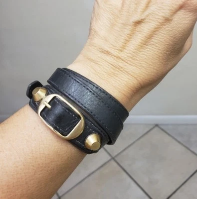 BALENCIAGA темно серый из овечьей кожи классический тройной тур браслет размер M  - Изображение 1 из 4