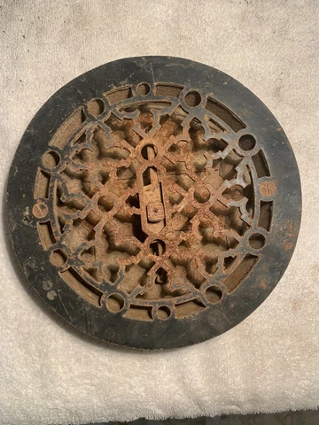 ANTIQUE CAST IRON ORNATE  ROUND REGISTER HEAT GRATE VENT architectural salvage Cover