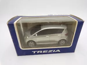 Subaru Dealer Exclusive 1/40 Trezia Pull Back Auto Nuovo con scatola - Foto 1 di 8