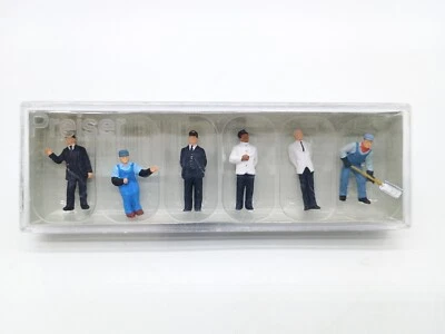 Preiser Figures 10452 Transition - Era Passenger Train Crew - OO/HO -New & Boxed - Image 1 of 4