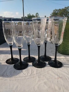 FRANCE LUMINARC WINE GLASSES BLACK 6 - Picture 1 of 5