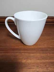 Gorham Classically Modern Tableware 1831 White Bone China 14 OZ Mug - Picture 1 of 6