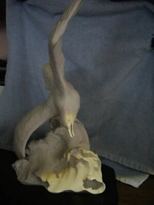 Kaiser Porcelain Herring Gull Bird Wood Base Hand Painted Signed NO Certificatio - Picture 1 of 10