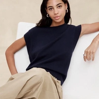 NWT Banana Republic Factory Sleeveless Crew Neck Sweater XL Navy Cocoon Vest Top - Image 1 of 4