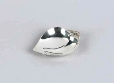 Plato Mid Century Tiffany & Co plata esterlina con forma de melocotón (36 g) Foto 1 de 4