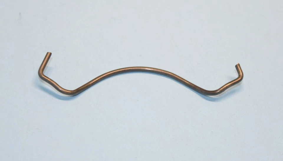 1957- 1967 FORD GALAXIE MUSTANG FAIRLANE FALCON CLUTCH FORK RETAINING SPRING - Изображение 1 из 1