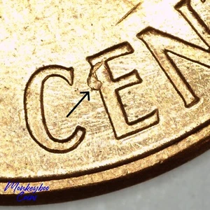 1960 D Lincoln Memorial Cent - Abnormal Reverse Die Chips - Rare Error Coin- BU - Picture 1 of 4