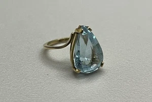 Beautiful Fine .585 14K Solid Yellow Gold Light Blue Topaz Estate Ring s6.5 5.4g - Picture 1 of 7