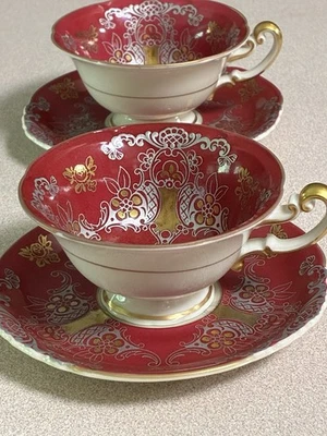 Пара чашек и блюдцев Koniglich Tettau Demitssse/клюква с поднятым серебром и золотом - Изображение 1 из 4