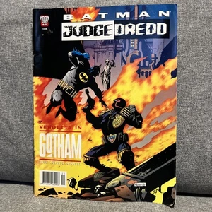 BATMAN / JUDGE DREDD: Vendetta in Gotham 1993 1st Edition TPB DC 2000AD - Picture 1 of 3