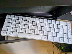 ASUS ROG Falchion RX Low Profile 65% kabellose Gaming-Tastatur (QWERTZ-Layout) - Bild 1 von 1