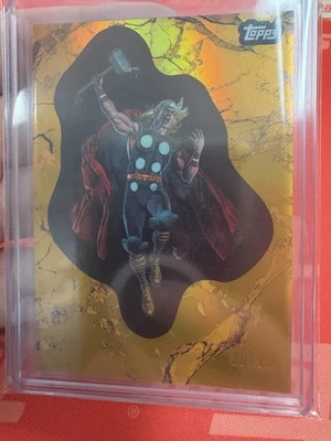 2025 Topps Marvel Comic Heroes 1975 Thor GOLD Refractor /50 - Image 1 of 3