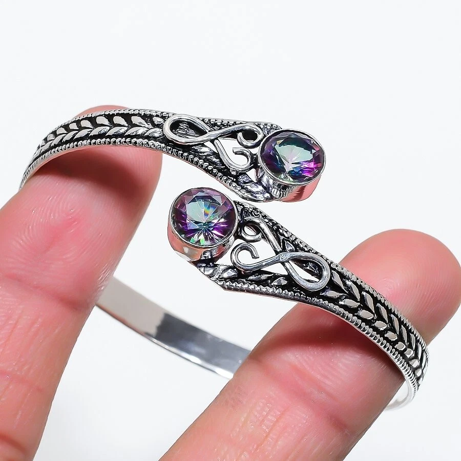 Brazalete ajustable de plata de ley 925 hecho a mano con piedras preciosas de topacio místico Foto 1 de 1