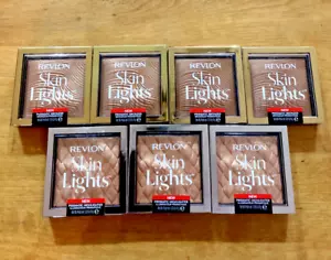 7 Revlon Skin Lights Bronzers & Highlighters Assorted Lot - Picture 1 of 1