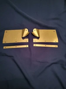 Halter Spritzgummi Spritzlappen Schmutzfänger für Wartburg 353 1.3 groß bl Blech - Bild 1 von 3