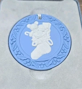 Vintage 1992 Wedgwood Jasperware Ornament Stocking Toy Filled England with Box - Picture 1 of 3
