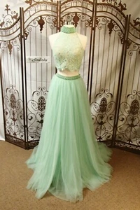 V581 SHERRI HILL 32347 SZ 2 LT GREEN 2 PC BEADED V366 $640 FORMAL PROM DRESS - Picture 1 of 11