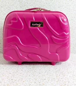 Antler”Small Hardcase Cabin Vanity Cosmetics Case Holiday Hot Pink Overnight Bag - Picture 1 of 6