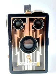 Cámara Brownie KODAK Vintage Años 30 Six-16 Diseño Art Deco Sin Probar/Como Está - Imagen 1 de 6