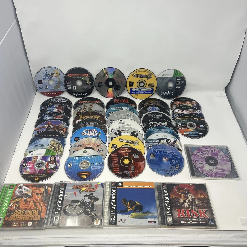 Gran Lote de Juegos Sueltos Como Está para PS1/2, Xbox, Xbox 360, Sega Dreamcast Foto 1 de 1