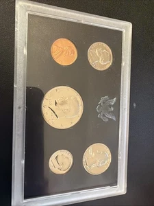 1970S US Proof Mint Set- Penny, Nickel, Dime, Quarter & Half Dollar - Picture 1 of 3