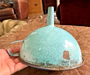 Nice BIG Vintage Blue & White Speckled Enamel Funnel Handle 7x8 as-found - Picture 1 of 8