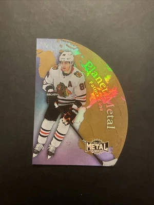 Patrick Kane Gold Parallel Planet Metal Troquelado - 2021-22 Skybox Metal Hockey Foto 1 de 2
