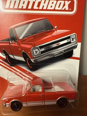 Camioneta pickup Chevy C10 1968 edición roja exclusiva Matchbox 2025 Target Foto 1 de 4
