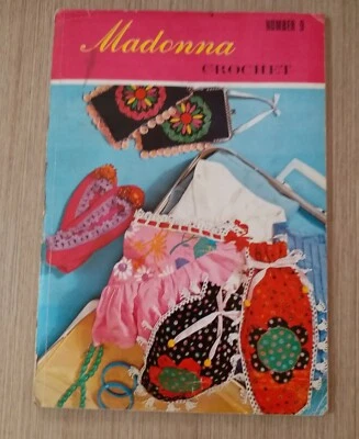 Crochet Knitting Fancy Books-Fower in Chinese Gifts-Birthday-Collectable Vintage - Image 1 of 4