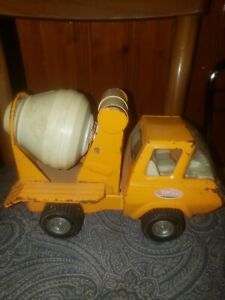 Vintage Tonka truck Cement Mixer