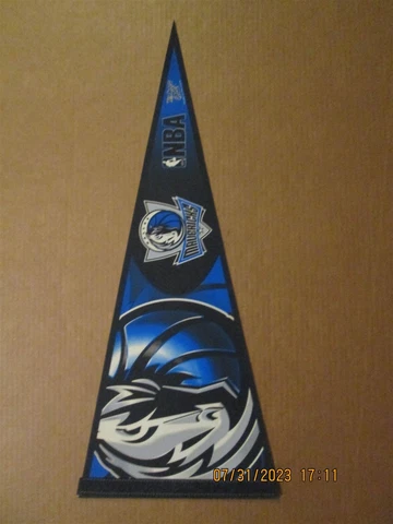 NBA Dallas Mavericks Vintage Circa 2010 Team Logo Basketball Pennant Cover