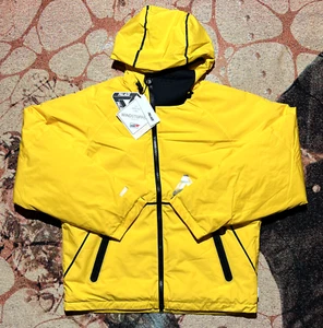 Palace GORE-TEX Windstopper Mask Jacket Yellow Size Large Brand New - Picture 1 of 5