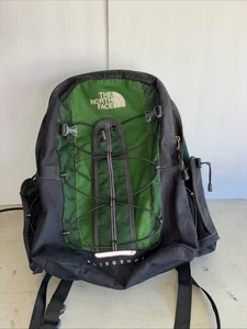 Mochila The North Face Slingshot negra acolchada compartimentos grandes - verde - usada - Imagen 1 de 4