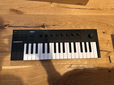 Native Instruments Komplete Kontrol M32 USB Midi Controller Keyboard - Image 1 of 4
