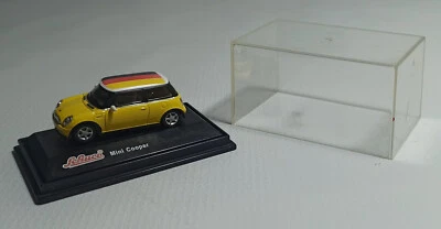 SCHUCO MINI COOPER GERMAN FLAG ROOFTOP 1:72 DIECAST MINI TOY CAR w/ CASE - Image 1 of 4