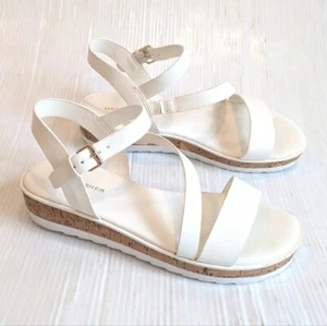 MARC FISHER Grandie Women's White Strappy Sandals Size 9 - Picture 1 of 10