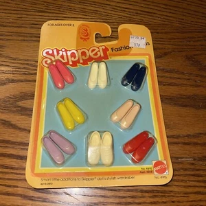 Vintage 1983 Barbie 4916 Skipper Fashion Extras Shoe Pack  - Picture 1 of 3