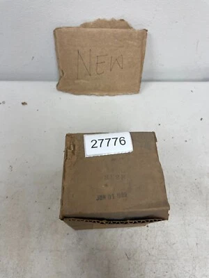 Warrick Controls 3E2B Electrode Fitting 250 PSI Max - Image 1 of 3