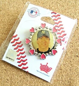 NY New York Yankees Hideki Matsui round hearts & beaded photo pin MLB yellowing - Picture 1 of 3