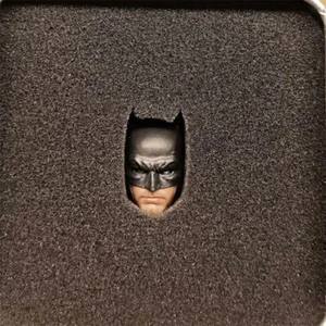MUFF 1/12 Batman Bruce Wayne Cabeza Talla Modelo Paquete C Con Pieza para Cuello - Imagen 1 de 6