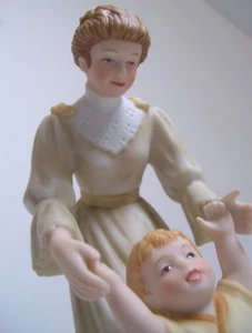 Rare Enesco Figurine "BABY'S FIRST STEP" Treasured Memories Retired - Picture 1 of 12