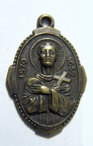 1960s vintage Catholic Saint Martin de Porres religious pendant 54297 - Picture 1 of 4