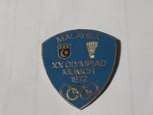 1972 Munich Olympic Games Malaysia NOC pin Badminton team - Picture 1 of 1