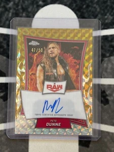2025 Topps Chrome WWE PETE DUNNE GOLD GEOMETRIC REFRACTOR /50 - Bild 1 von 2