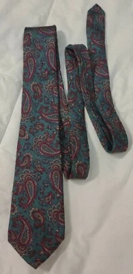 Andhurst Custom Mens Neck Tie Green Paisley Pattern Classic Point - Image 1 of 3