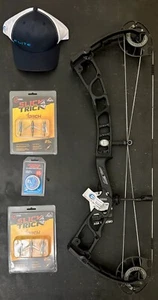 Elite Archery Hunter 33 Compound Bow 70 Pound Black Right Hand New - Picture 1 of 4