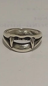 Yohji Yamamoto Silver ring Gothic vampire fang Pinky ring 950 size:11(US size:6) - Picture 1 of 8