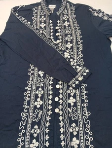 Chico's 1 S Navy White Blouse Tunic Top Floral Embroidery LONG SLEEVES - Picture 1 of 11